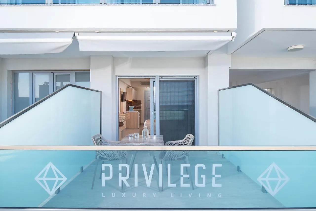 Privilege Luxury Living Сарти