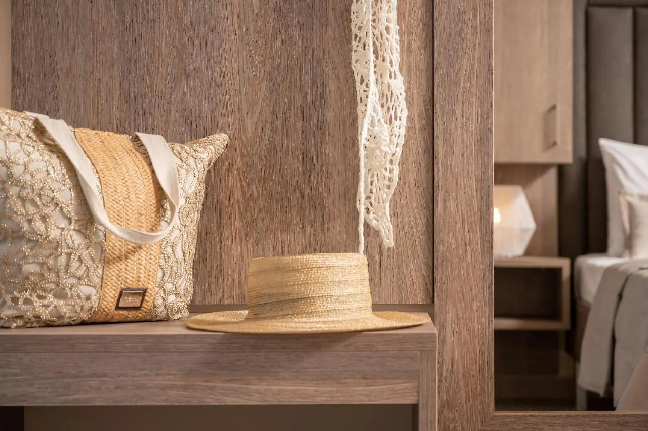 Privilege Luxury Living Sarti
